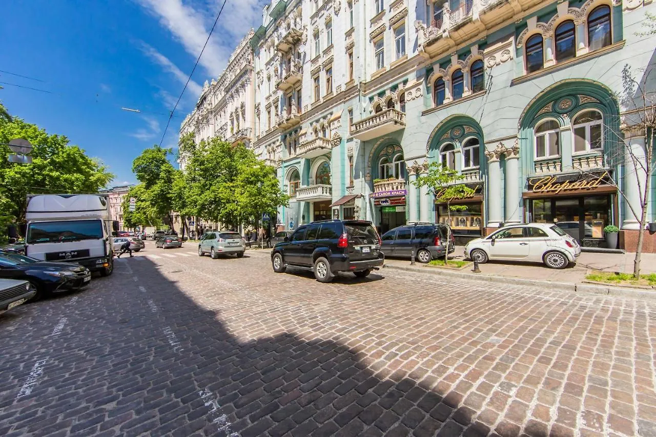 2К Квартира Поруч Із Майданом Незалежності Kijev Apartman