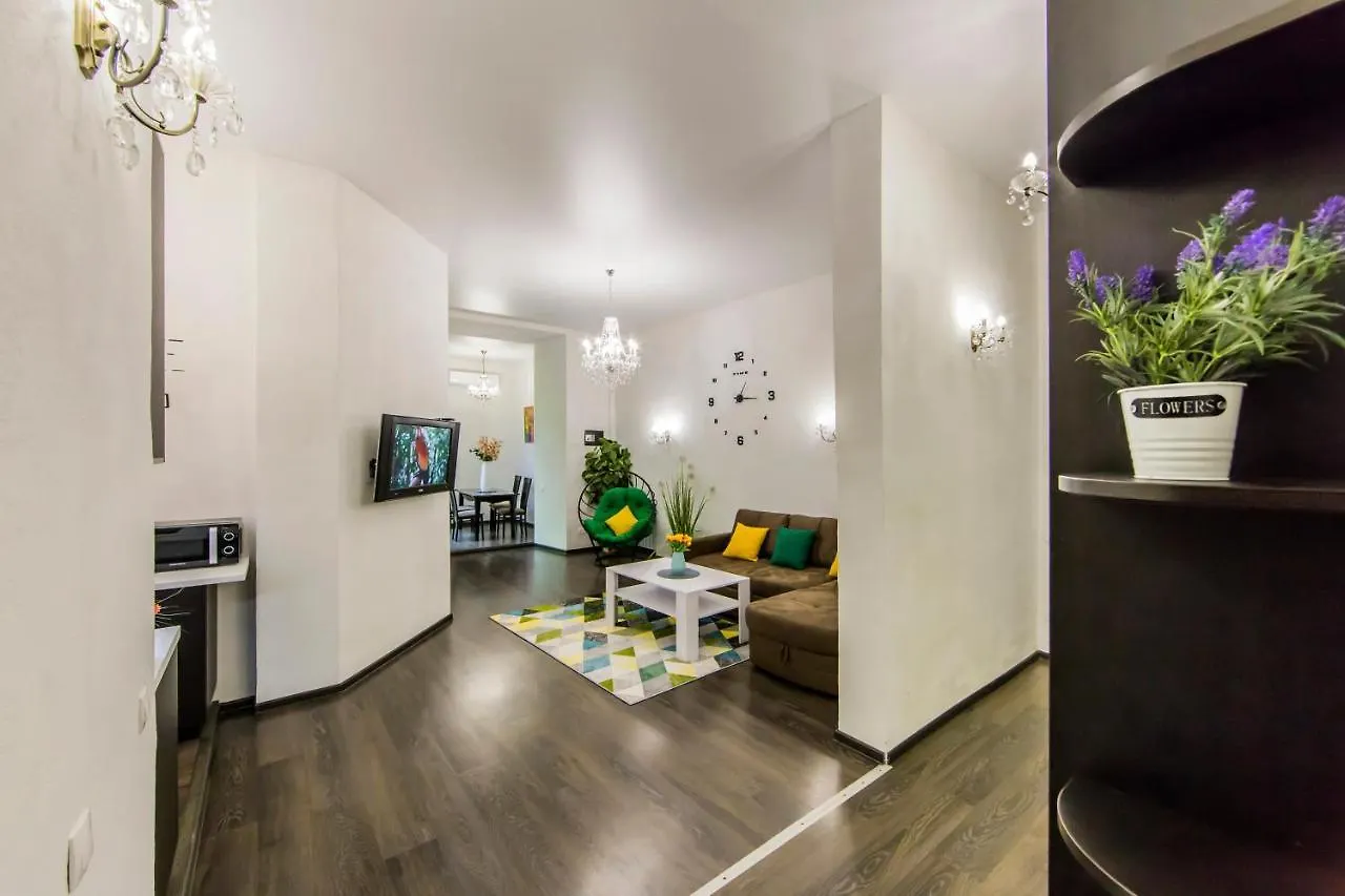 Apartman 2К Квартира Поруч Із Майданом Незалежності Kijev